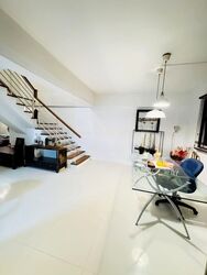 Blk 335 Jurong East Avenue 1 (Jurong East), HDB Executive #537235411